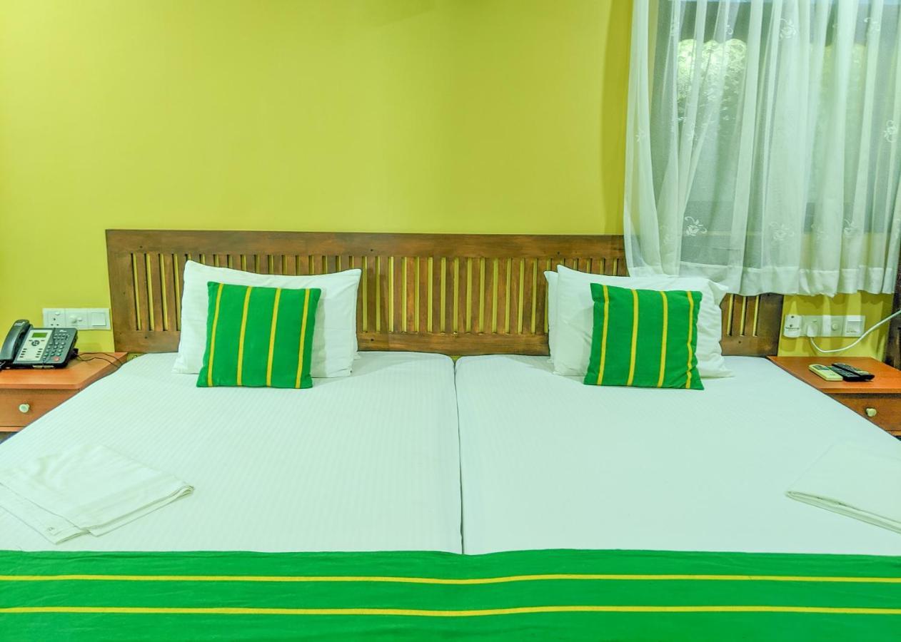 Bed and Breakfast Yala Golden Wild Tissamaharama Exterior foto