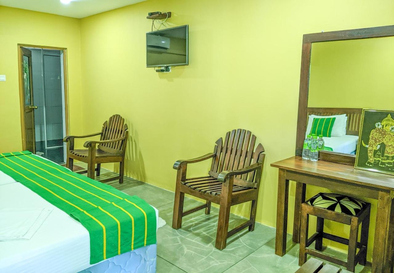 Bed and Breakfast Yala Golden Wild Tissamaharama Exterior foto